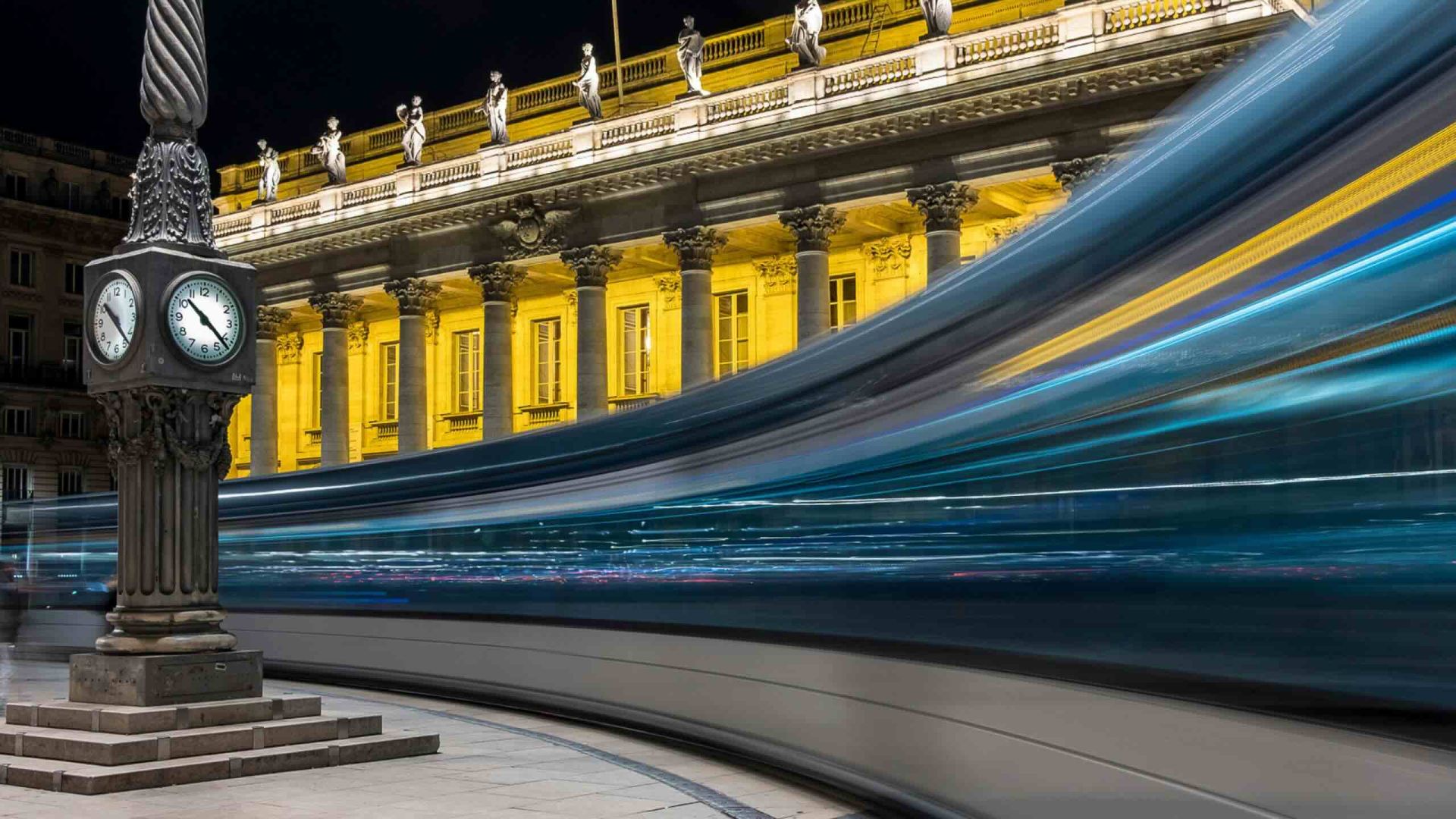 Tram au théâtre Bordeaux vu par le photo club de Bordeaux